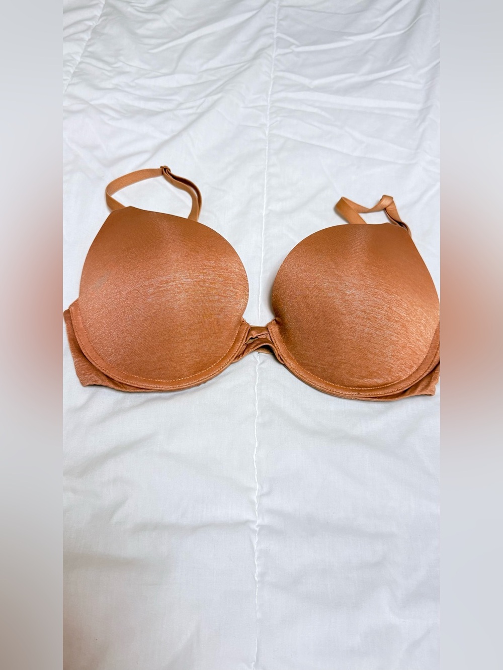 Victoria’s Secret underwire bra size 32D